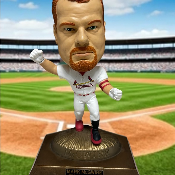 Mark McGwire 70 Home Runs VTG 1998 Headliners XL Commemorative Figure NIB - Picture 1 of 6